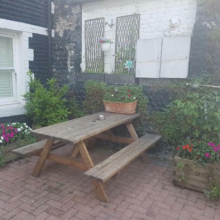 Hôtel The Yard Hove Extérieur photo