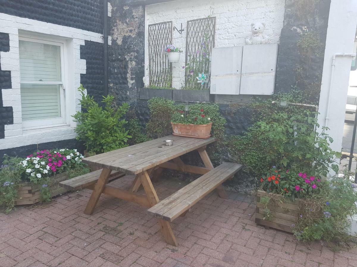 Hôtel The Yard Hove Extérieur photo